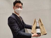 [르포] “7000만원 로마네꽁띠 팝니다”...400평 롯데 ‘보틀벙커’ 가보니