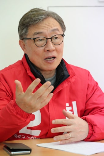 [인터뷰] 최재형 “文정권 무도한 국정운영, 대한민국 위기로 몰아”