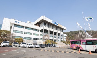 ‘경기도’ 청사 팔달산 55년사 뒤안길로…5월부터 광교시대