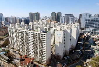 [한국아파트 60년]⑬ 1962년 준공 마포아파트, 입주 직후 ‘동물실험’한 사연은