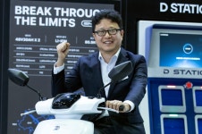 [인터뷰] 홍성관 DNA모터스 대표 “배터리 교환 전기 오토바이로 승부”
