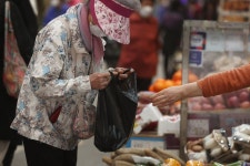 [특징주] 식품주 장 초반 상승폭 키워…마니커, 12%대 강세