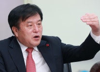 [속보] 정무수석 이진복, 홍보수석 최영범, 대변인 강인선