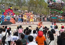 [체류형 쇼핑시대]②  미역 따던 작은 어촌 마을,  年 700만 찾는 관광명소로...오시리아 관광단지 가보니