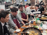 춘천 찾은 이준석 “강원을 준 수도권으로”…김진태, 홍삼 선물