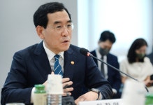 이창양 산업장관 “이달 말 수출 종합대책 발표…유망 신산업 적극 지원”