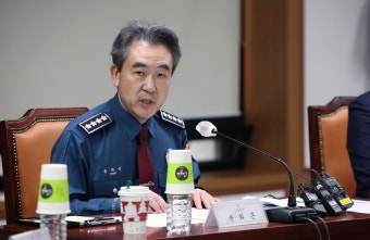 윤희근 경찰청장, ‘보고서 삭제 의혹’ 정보계장 빈소서 “안타까운 마음”