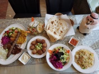 [新기회의 땅 중동]⑤ 맛있는 건강식, 중동음식의 세계에 빠져봅시다