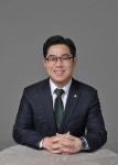 [인터뷰] 서울변호사회장 재선 도전 김정욱 “2년 간 변호사·국민 보호 6개 법안 발의… 광화문 변호사회관 증축할 것”