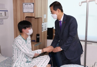 한덕수 총리, 국군수도병원·국립경찰병원 방문… “복무 중 부상 책임져야”