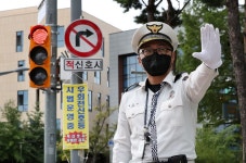 어린이 보호구역에 ‘노란색 횡단보도’… OECD 2배 교통사고 줄인다