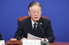 35일만에 돌아온 이재명 “尹, 내각 총사퇴시켜야”