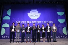 [2023푸드앤푸드테크대상] 6조원 돌파한 건기식 시장... 13종 대상 수상