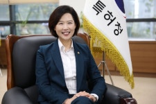 [인터뷰] “특허청은 ‘기업의 서포터’,  우리 기업 해외 지식재산 지킴이될 것”