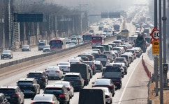 전국 고속도로 71곳 갓길 차로 개방… 설 명절엔 통행료 전면 면제