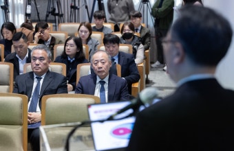“의대 증원 필요성 공감...하지만 점진적으로”…복지차관 만난 의학계 석학들 ‘연착륙’ 주문