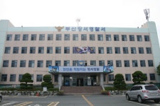 공수처 ‘이재명 피습사건 물청소’ 부산 강서경찰서 압수 수색