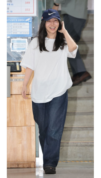 8시간 경찰 조사 받은 민희진 