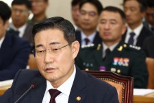 신원식, 김용현 임명 때까지 안보실장·국방장관 겸임