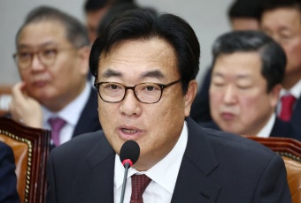 대통령실, 정진석 실장·수석비서관 일괄 사의 표명