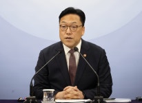 김병환 금융위원장 “은행권 소상공인 지원, 차질 없도록 추진”