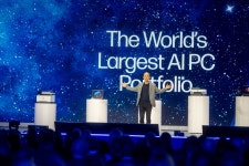“PC가 회의 중 상사 표정·행동 분석”… HP, ‘앰플리파이 2025’서 기기 내 AI 혁신 선언