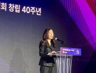 성래은 한국패션협회장 “세계 톱5 패션 강국으로 도약할 것”