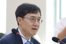 중앙지법원장 “尹 구속취소, 즉시항고 통해 다퉜으면 좋았을 것”