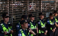“외국경찰·가짜경찰 없다”… ‘잠실 참정권 시위’ 현장 음모론에 경찰 공개 반박