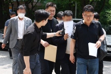 ‘주가조작 패가망신 1호’ 피의자 4명 구속영장 기각
