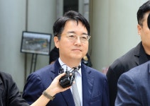 [속보] ‘내란 중요임무 종사 혐의’ 심우정 전 검찰총장 구속영장 기각