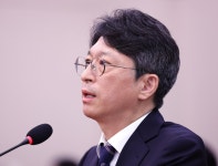 홍지선 “집값 불안, 3~4년 착공 부진 탓… 시장 체감할 때까지 공급”(종합)
