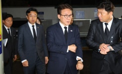 ‘응급환자 전용’에 주차된 차 탄 김민석… 비서실장은 “제 잘못”