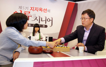 [바둑]유창혁 화룡점정… 시니어팀 대역전 우승