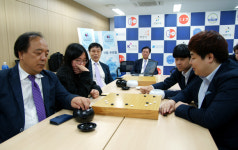 풀세트 접전, 61세 노장이 결정했다 
