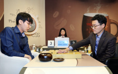 65세 최고령 서봉수, 17위 윤준상 꺾었다