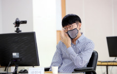  가시밭길 대진 신진서, 8강 상대는 구쯔하오