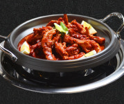 매운닭발과 삼겹살 무한리필이 만났다