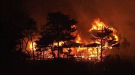 고성산불 피해 계속…1명 사망·4천여명 대피