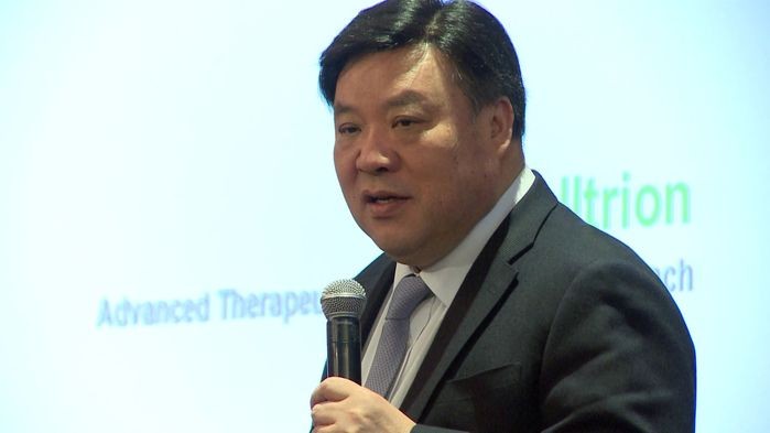 셀트리온 회장 서정진, 혼외자 양육비 143억원 혐의로 검찰 송치