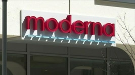 트럼프 “모더나 백신 승인…즉시 배포할 것”