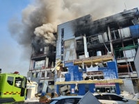 화일약품 화성공장 대형 폭발로 화재 발생…1명 사망·4명 중상