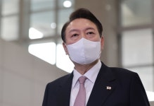 尹, 한동훈 술자리 의혹에 저급하고 유치한 가짜뉴스