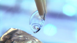 렌즈끼는 사람들 눈물 나겠다…콘택트렌즈 가격 껑충