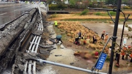 분당 정자동서 교각 보행로 무너져…1명 사망·1명 중상