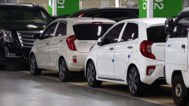 성인 10명 중 8명 자동차 꼭 있어야…2030세대는 내 명의