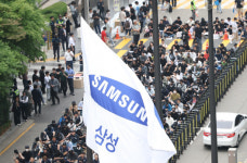 삼성전자 노조, 서초사옥 앞에서 2차 단체행동…연예인 공연도