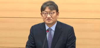권기섭 경사노위 위원장 