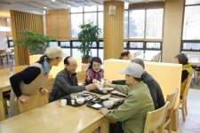 이제 도심근교형 실버타운이 대세... 자연환경/생활인프라 갖춘 유당마을