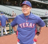 [이영미의 MLB현장] 텍사스 동료들이 추신수에게 물었다!